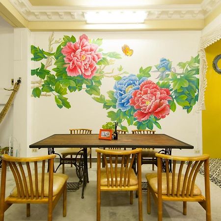 The Neighbors Hostel (Adults Only) Phuket Eksteriør bilde